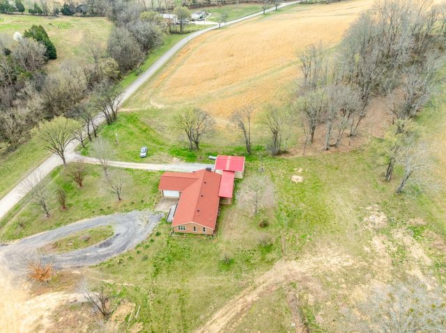 4058 Old State Rd, Hampshire, TN 38461