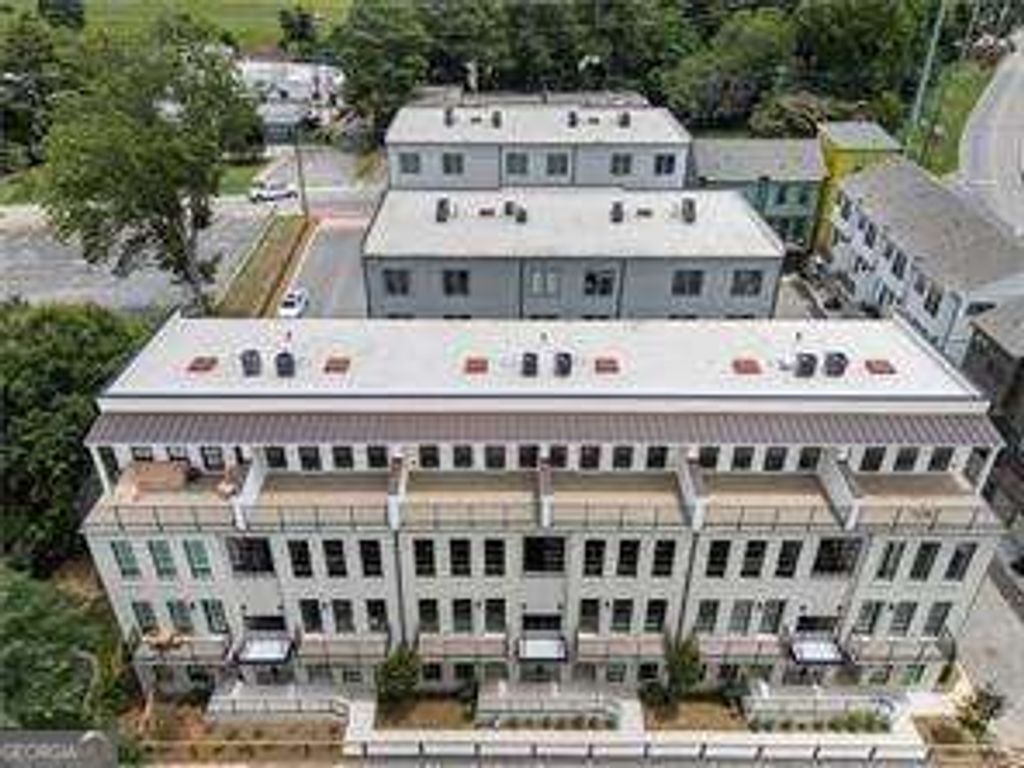 990 Bibbs Circle 34, Atlanta, GA 30318 — exterior