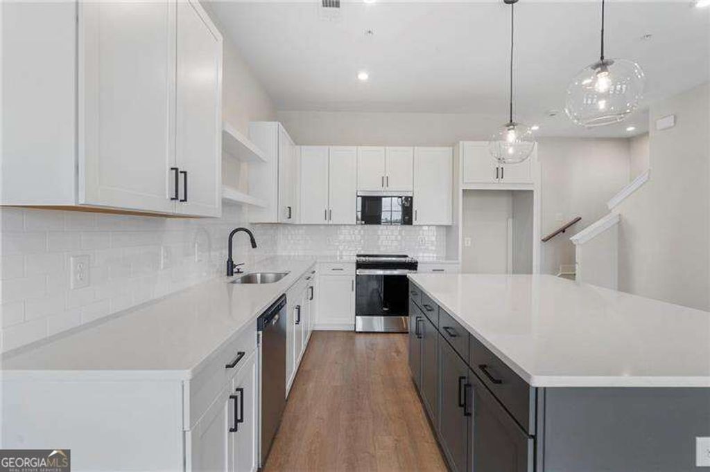 990 Bibbs Circle 34, Atlanta, GA 30318 — photo 3