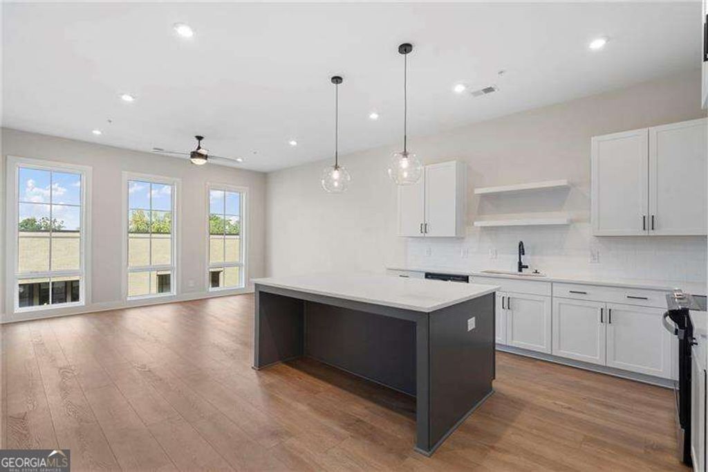 990 Bibbs Circle 34, Atlanta, GA 30318 — photo 5