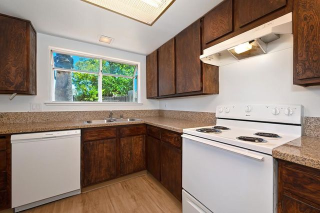 7252 Parkvale Way, Citrus Heights, CA 95621
