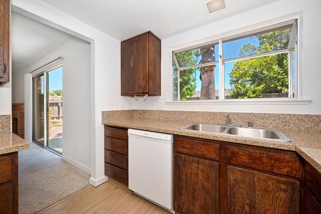 7252 Parkvale Way, Citrus Heights, CA 95621