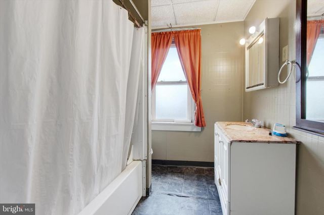 605 POPLAR ST, Lancaster, PA 17603