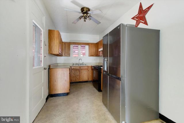 605 POPLAR ST, Lancaster, PA 17603