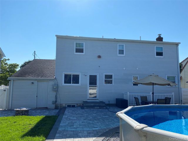 661 Tabor Place, East Meadow, NY 11554