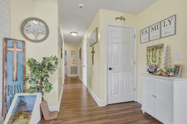 81 Patterson Cir, Mc Ewen, TN 37101