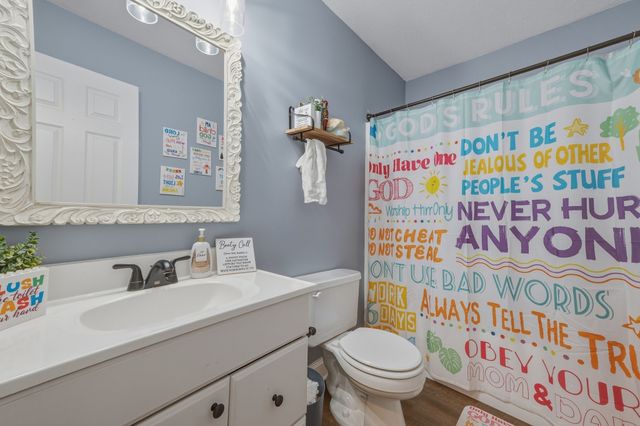 81 Patterson Cir, Mc Ewen, TN 37101