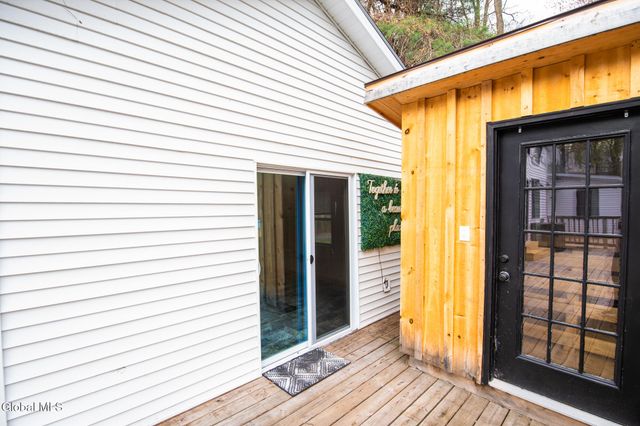 10 E Branch Drive, Queensbury, NY 12804