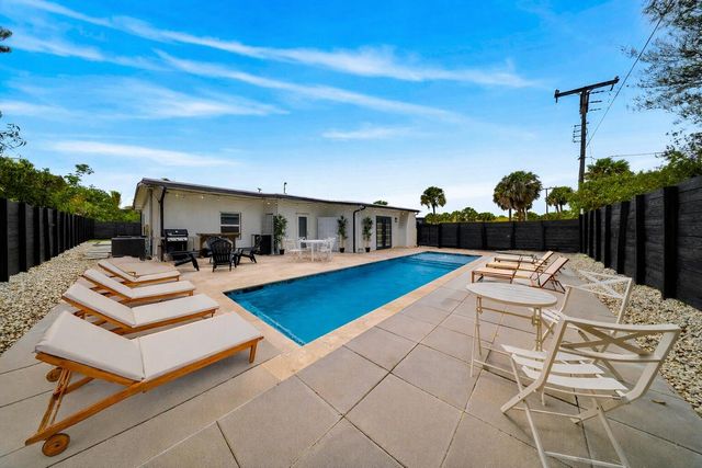 801 SE 15th Street, Stuart, FL 34994