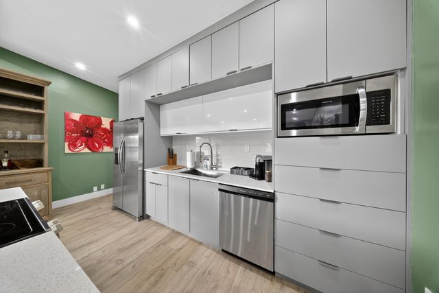 801 SE 15th Street, Stuart, FL 34994