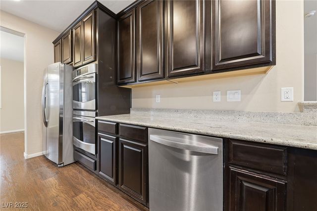 219 Sunset Shower Drive, Henderson, NV 89012