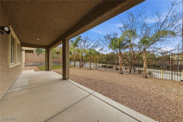 219 Sunset Shower Drive, Henderson, NV 89012