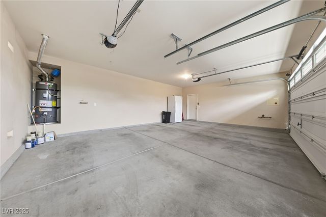 219 Sunset Shower Drive, Henderson, NV 89012