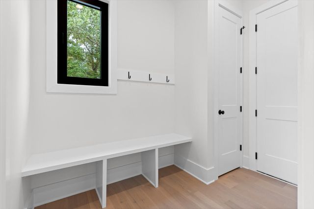 7558 Sawyer Road, Signal Mountain, TN 37377