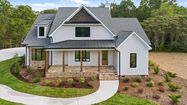 7558 Sawyer Road, Signal Mountain, TN 37377