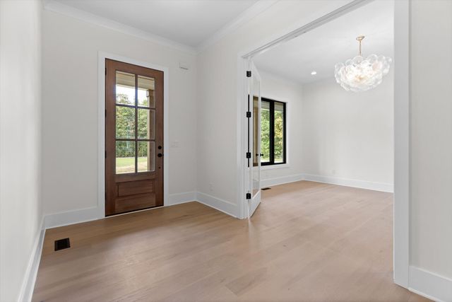 7558 Sawyer Road, Signal Mountain, TN 37377