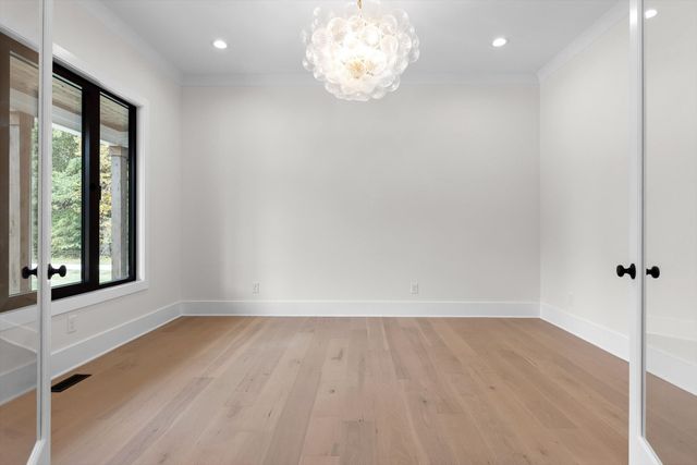 7558 Sawyer Road, Signal Mountain, TN 37377