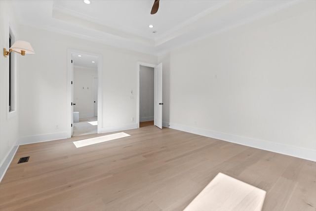 7558 Sawyer Road, Signal Mountain, TN 37377