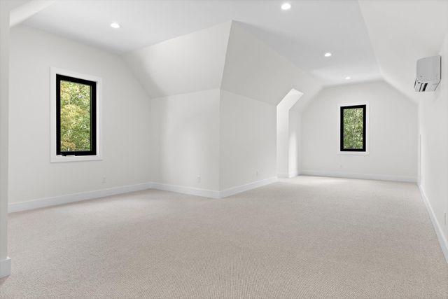 7558 Sawyer Road, Signal Mountain, TN 37377