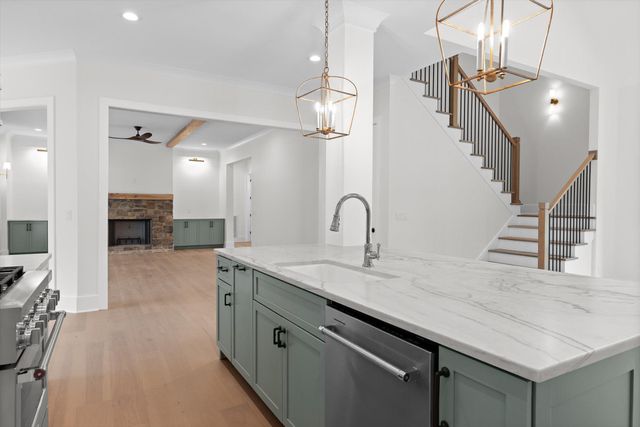 7558 Sawyer Road, Signal Mountain, TN 37377