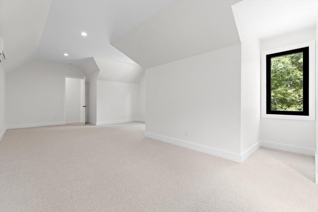 7558 Sawyer Road, Signal Mountain, TN 37377