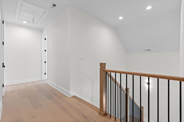 7558 Sawyer Road, Signal Mountain, TN 37377