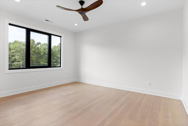 7558 Sawyer Road, Signal Mountain, TN 37377