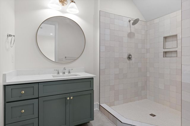 7558 Sawyer Road, Signal Mountain, TN 37377