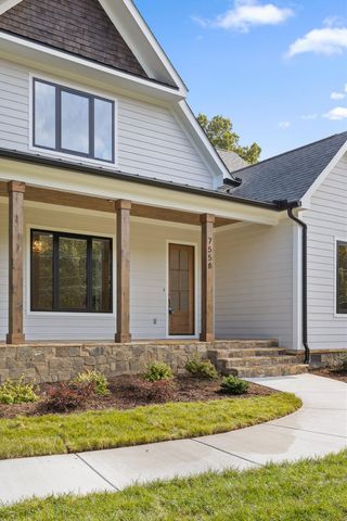 7558 Sawyer Road, Signal Mountain, TN 37377