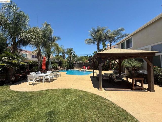 2875 Tango Ln, Brentwood, CA 94513