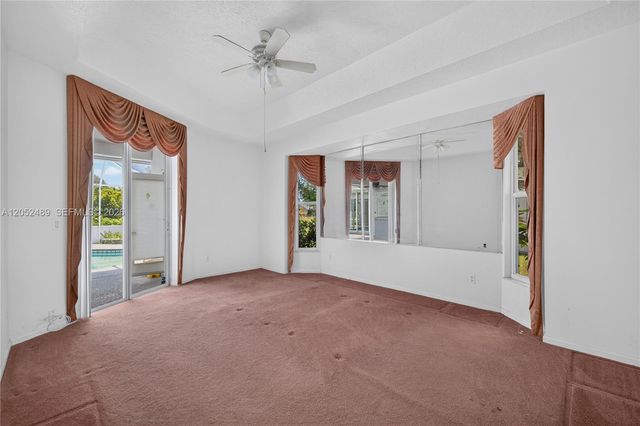 169 SE Whitmore Dr, Port St. Lucie, FL 34984