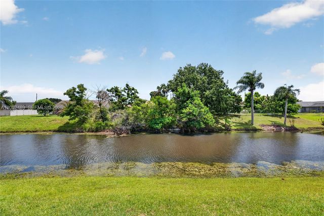 169 SE Whitmore Dr, Port St. Lucie, FL 34984