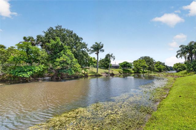 169 SE Whitmore Dr, Port St. Lucie, FL 34984