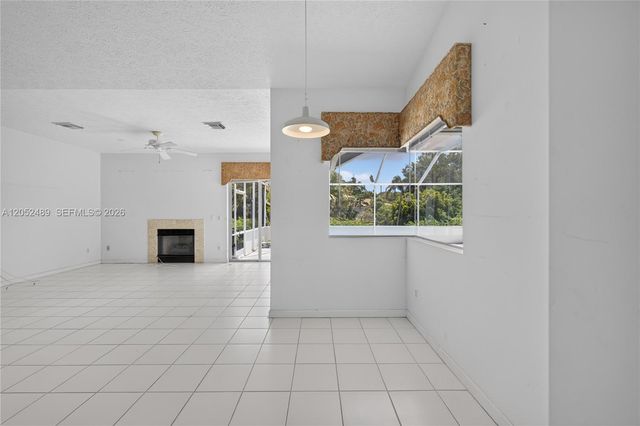 169 SE Whitmore Dr, Port St. Lucie, FL 34984