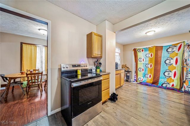 4303 Birchwood Avenue, Ashtabula, OH 44004