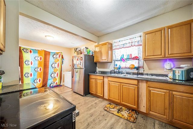 4303 Birchwood Avenue, Ashtabula, OH 44004