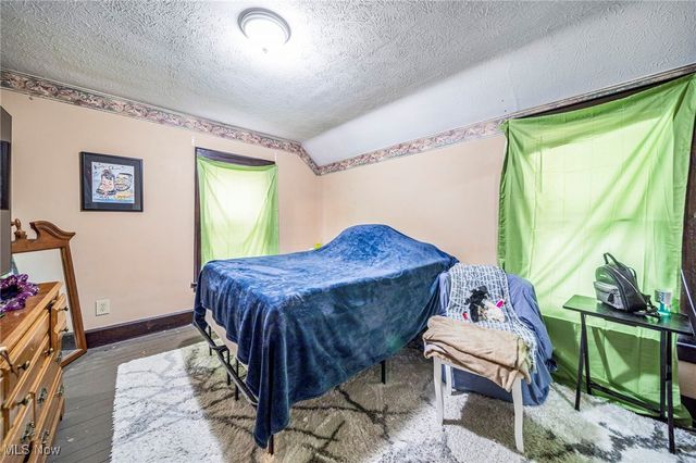 4303 Birchwood Avenue, Ashtabula, OH 44004