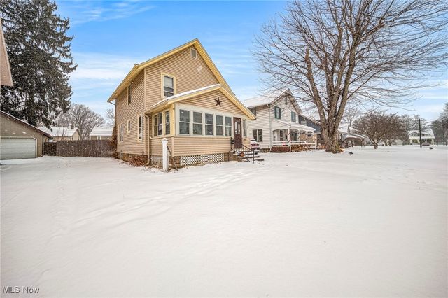 4303 Birchwood Avenue, Ashtabula, OH 44004