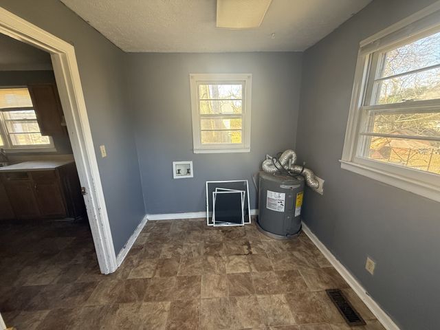 716 N Cedar St, Winchester, TN 37398