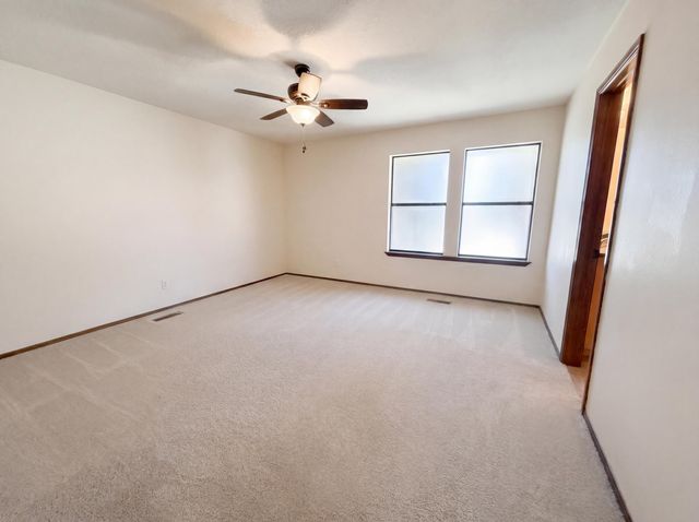 8804 Pony Express Trail NE, Albuquerque, NM 87109