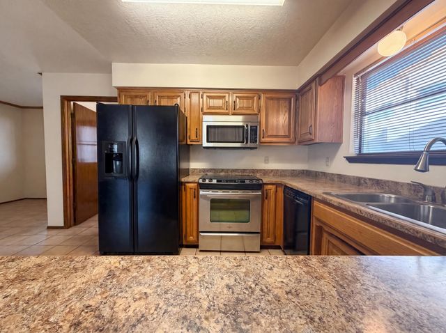 8804 Pony Express Trail NE, Albuquerque, NM 87109