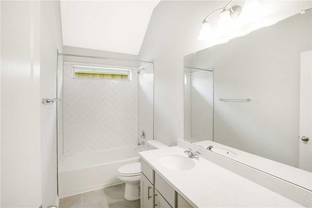 335 Spinnaker LOOP, Kyle, TX 78640