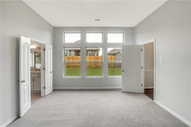 335 Spinnaker LOOP, Kyle, TX 78640