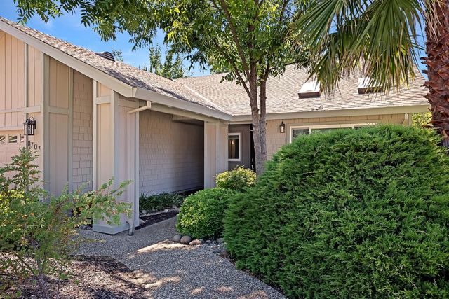 8707 Gaines Ave, Orangevale, CA 95662