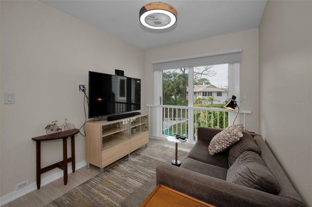 1014 TEAL POINTE, Tarpon Springs, FL 34689