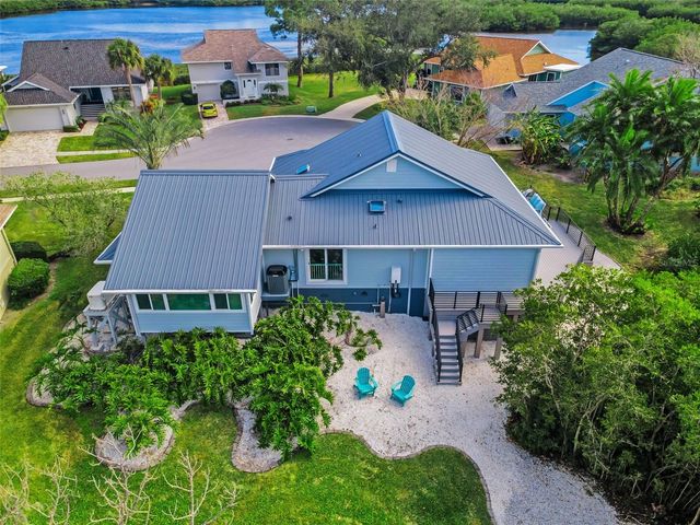 1014 TEAL POINTE, Tarpon Springs, FL 34689