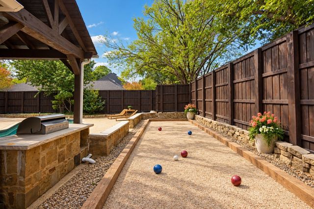 2 Crestwood Drive, Trophy Club, TX 76262