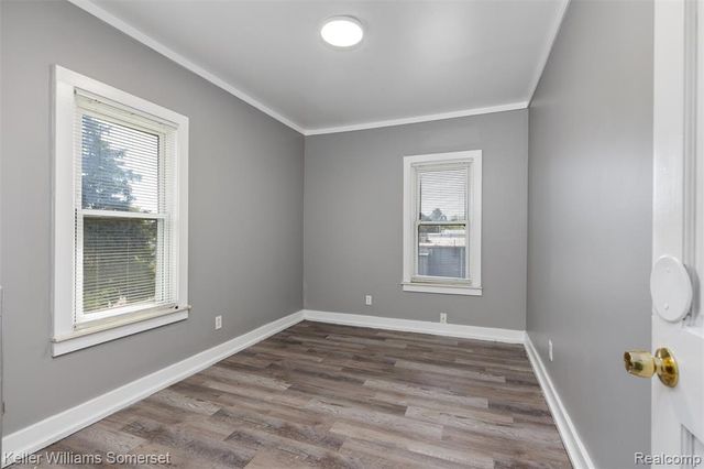 20 Thorpe Street, Pontiac, MI 48341