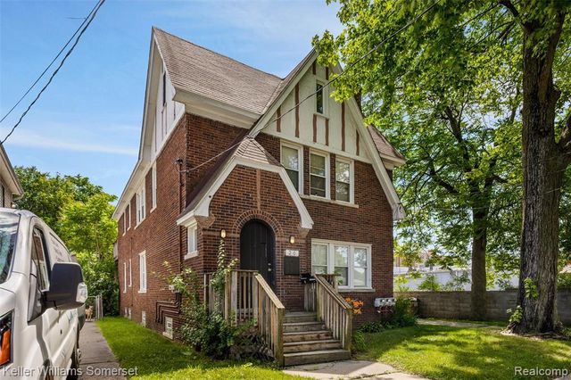 20 Thorpe Street, Pontiac, MI 48341