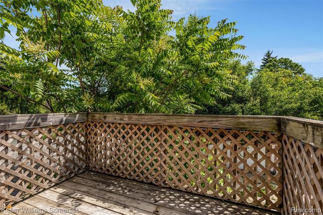20 Thorpe Street, Pontiac, MI 48341
